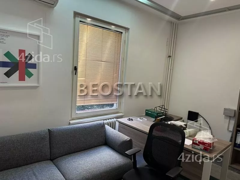 Šestosoban stan | 4zida