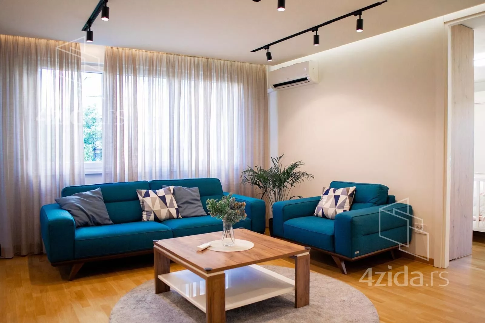 Trosoban stan | 4zida