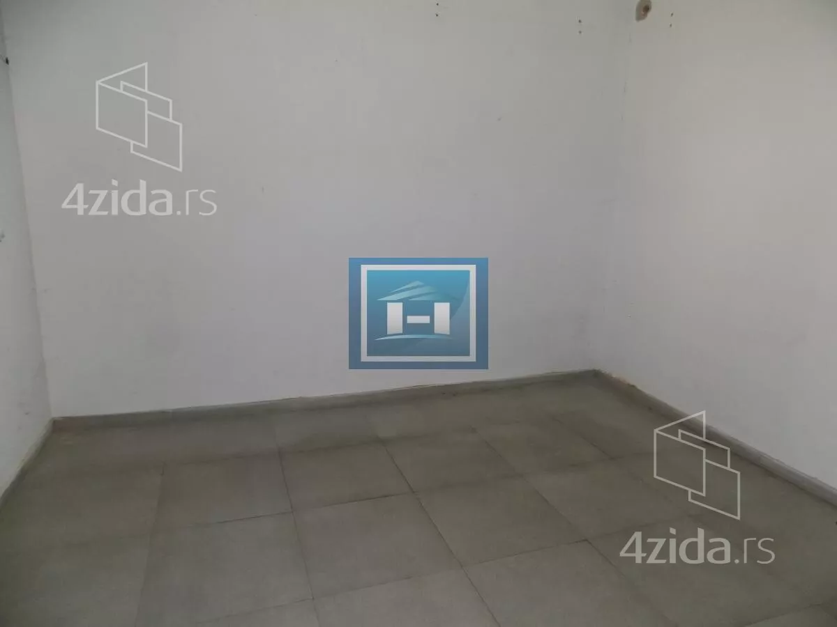 Lokal | 4zida