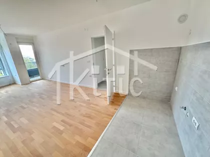 Ledena Stena | 4zida.rs