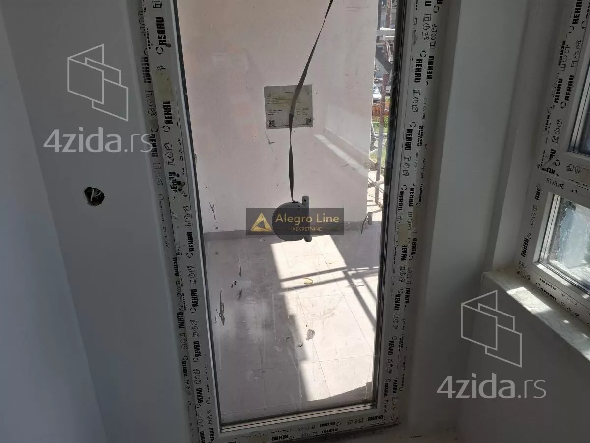 Troiposoban stan | 4zida