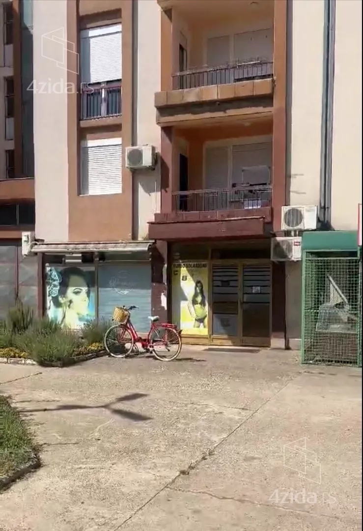 Poslovni prostor | 4zida