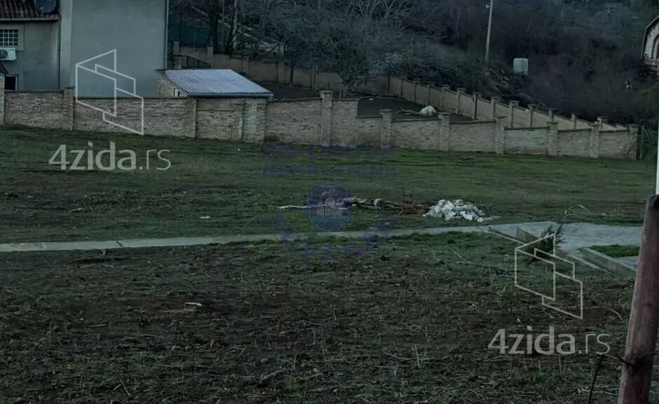 Građevinsko zemljište | 4zida