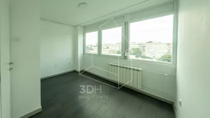Ustanička | 4zida.rs