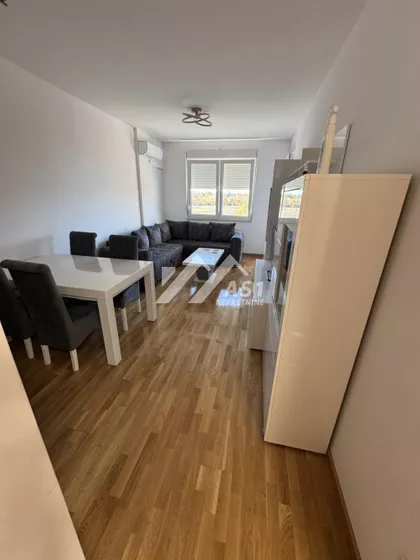 Gorana Jojića | 4zida.rs