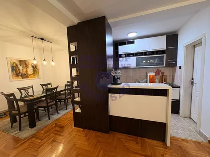 Cara Dušana | 4zida.rs