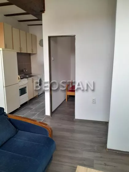 Pere Segedinca | 4zida.rs