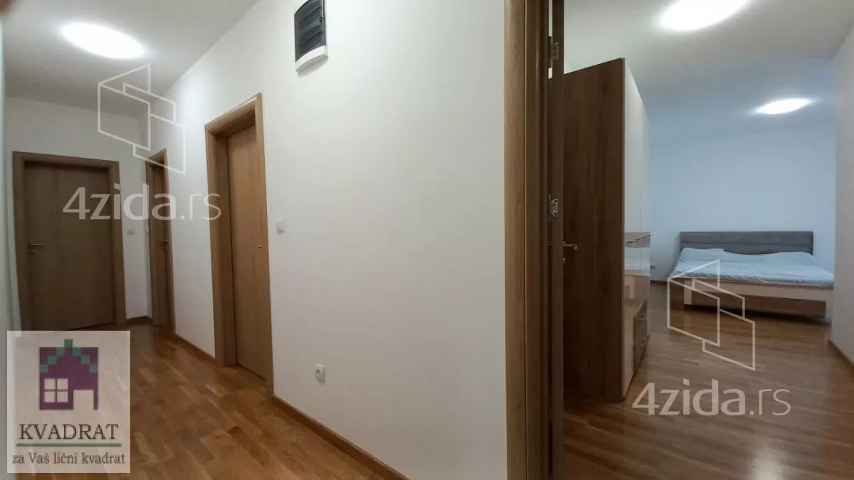 Petosoban stan | 4zida