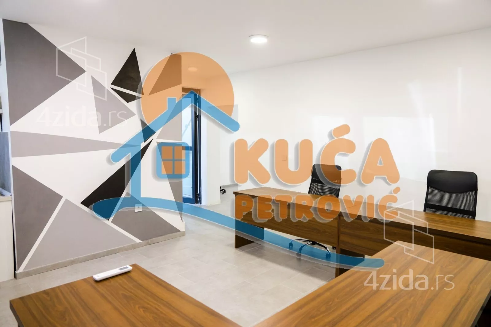 Lokal | 4zida