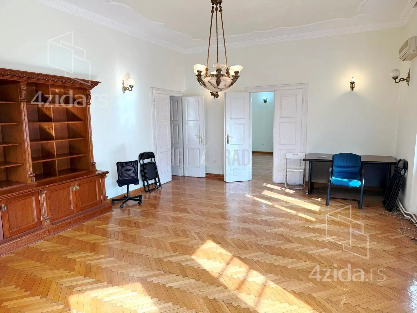 Šestosoban stan | 4zida