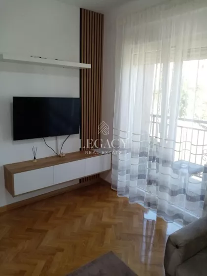 Radnička | 4zida.rs