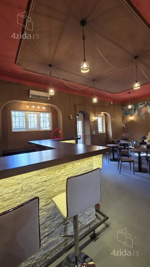 Ugostiteljski objekat | 4zida