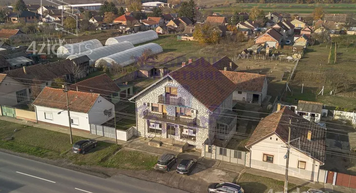 Sedmosoban stan | 4zida