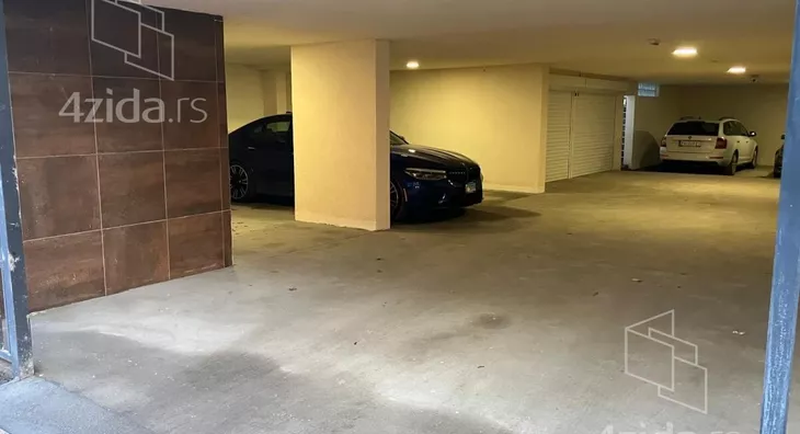 Garaža/Parking | 4zida
