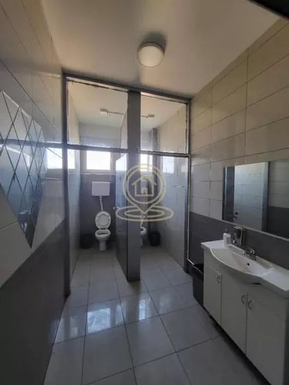 Crveni Pevac | 4zida.rs