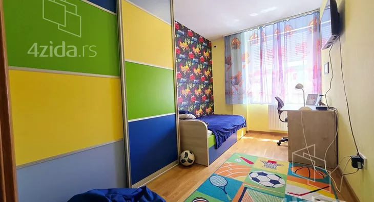 Četvorosoban stan | 4zida