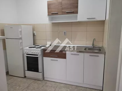 Heroja Pinkija | 4zida.rs