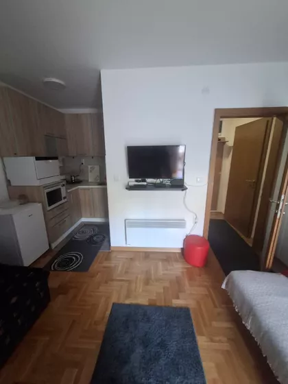 Nemanjina 24 | 4zida.rs