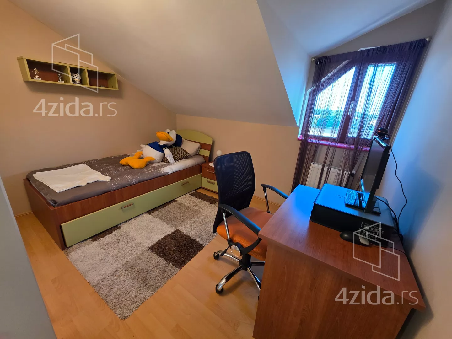 Četvorosoban stan | 4zida