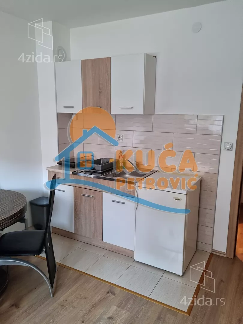 Garsonjera | 4zida