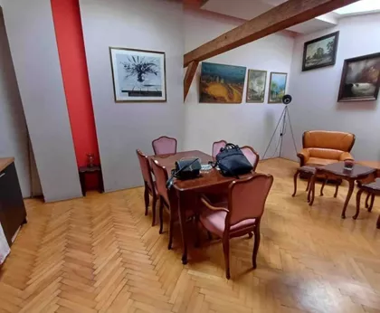 KRALJA MILUTINA | 4zida.rs