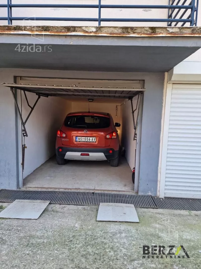 Garaža | 4zida