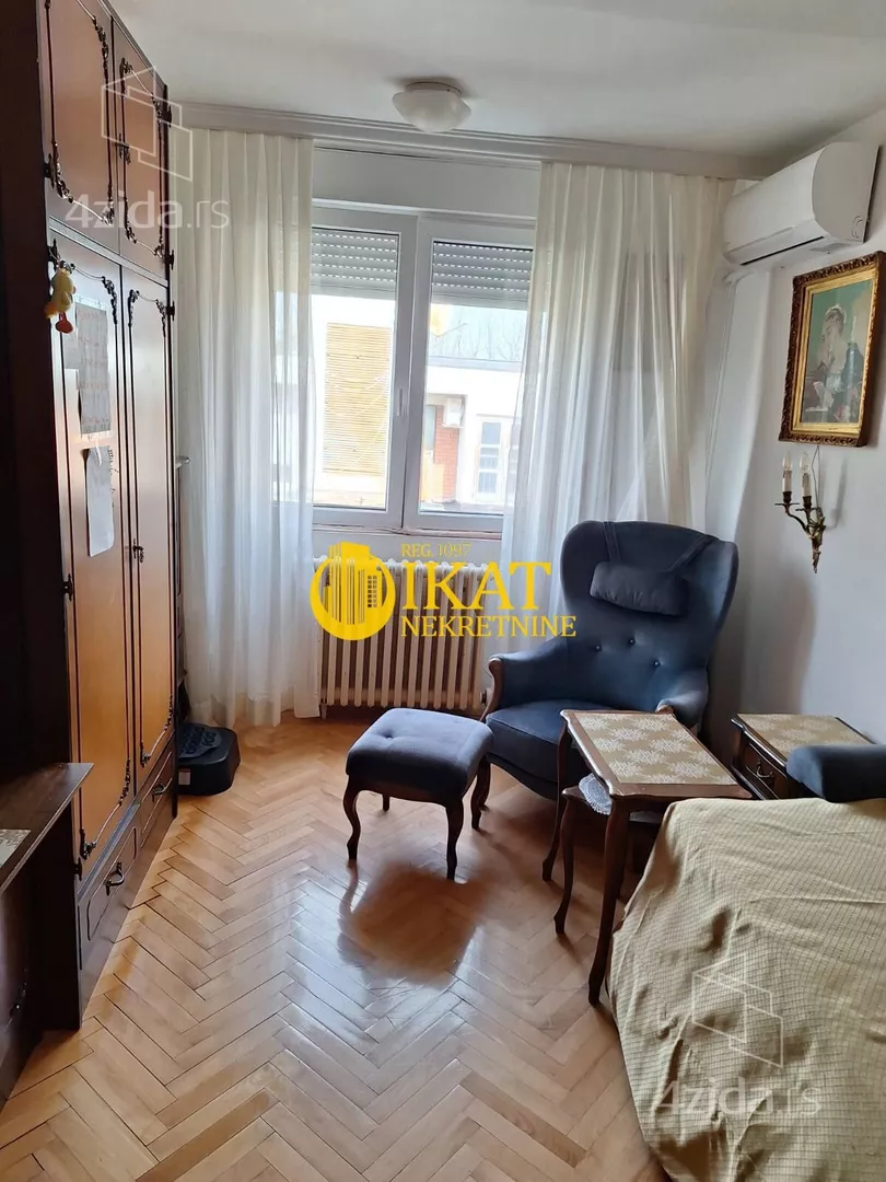 Petosoban stan | 4zida