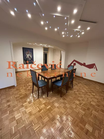 Golsvordijeva | 4zida.rs