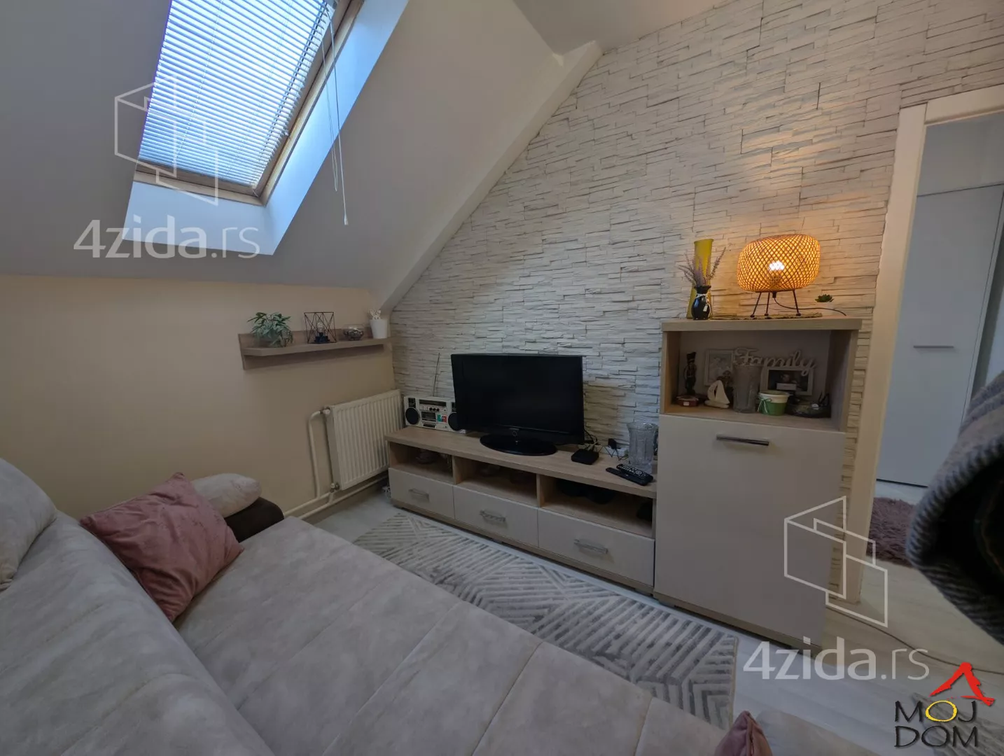 Jednoiposoban stan | 4zida