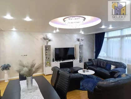 Vašarište | 4zida.rs