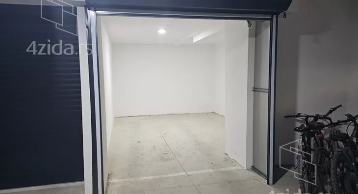 Garaža | 4zida