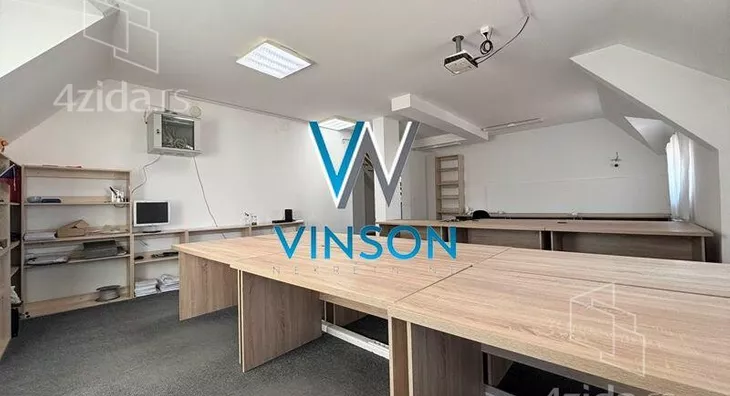 Četvoroiposoban stan | 4zida