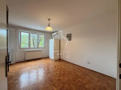 Petra Lekovića | 4zida.rs