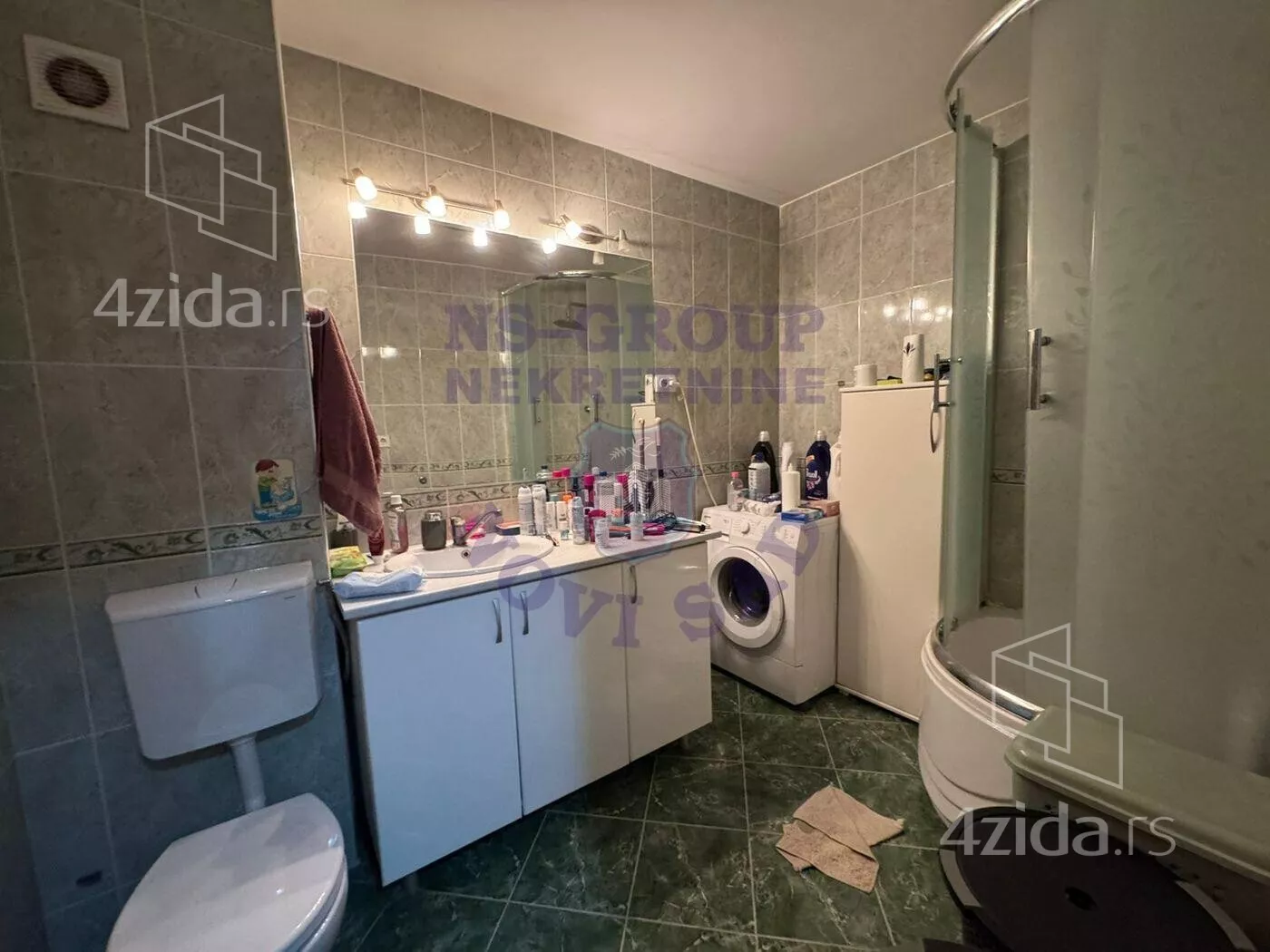 Četvoroiposoban stan | 4zida