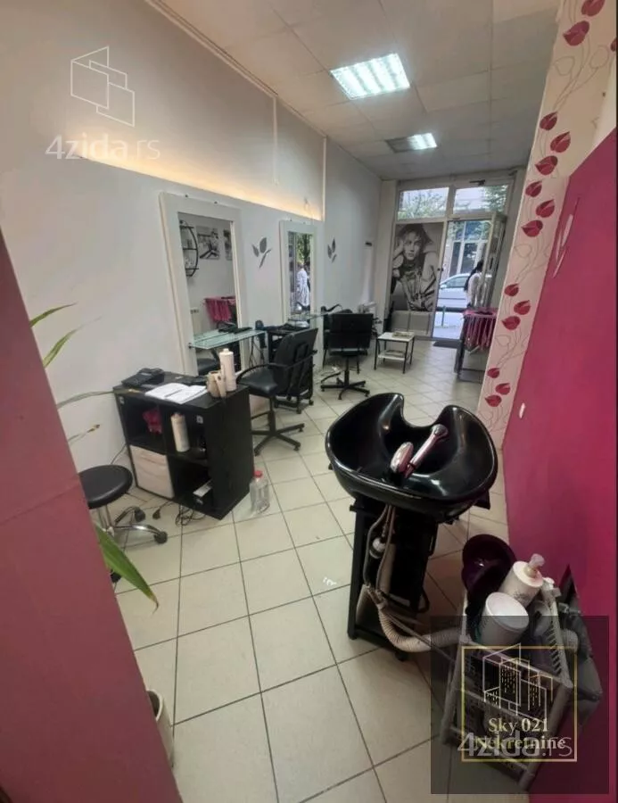 Poslovni prostor | 4zida