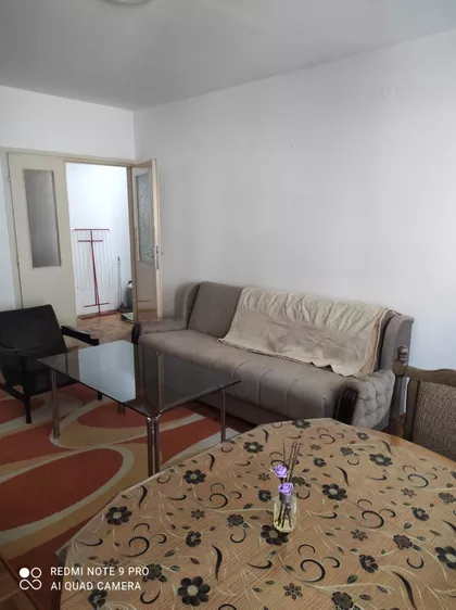 Zmaj Jovina 1 | 4zida.rs