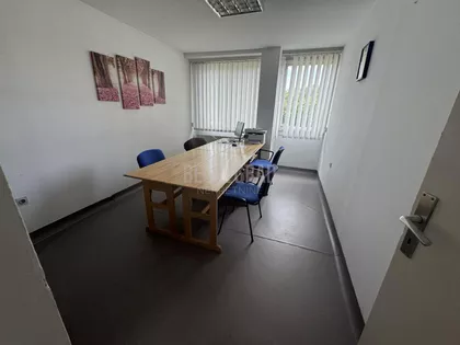 Ustanička | 4zida.rs