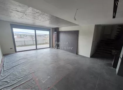 Centar preko Lepenice | 4zida.rs