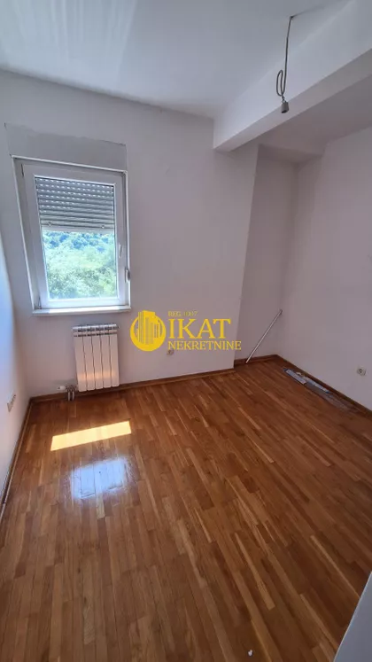 Kanarevo Brdo | 4zida.rs