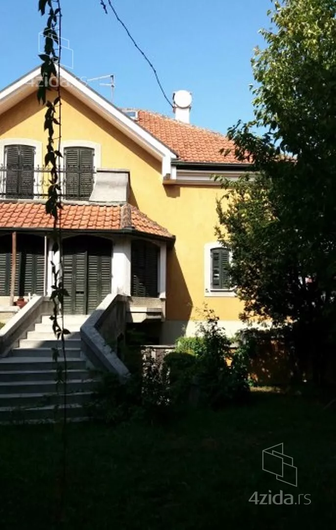 3-etažna kuća | 4zida