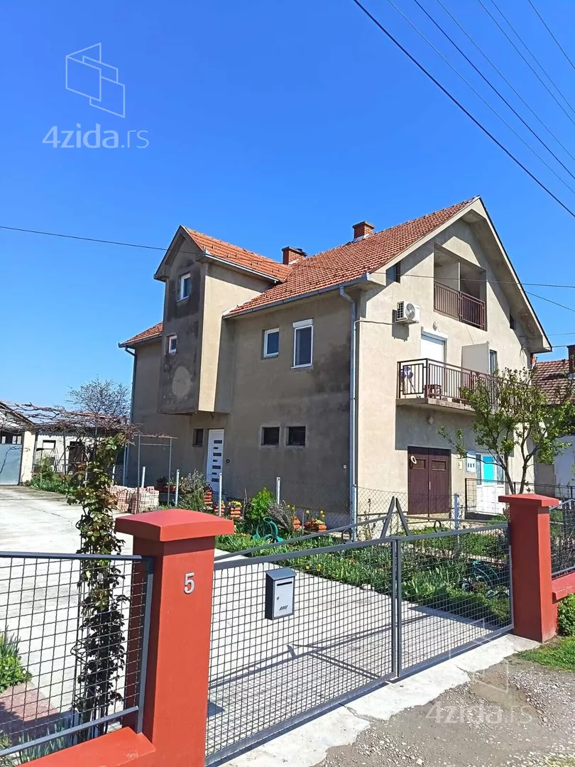 3-etažna kuća | 4zida