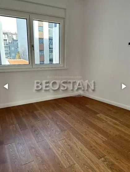 Nikolaja Hartviga | 4zida.rs