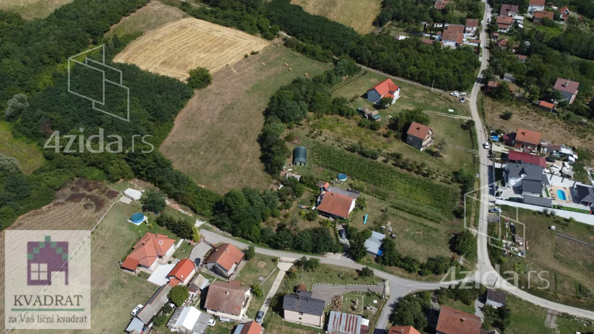 Plac | 4zida
