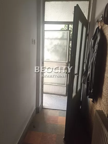 Bože Jankovića | 4zida.rs