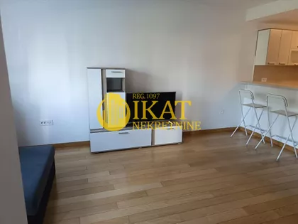 Zadužbinska | 4zida.rs
