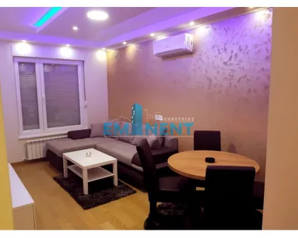 Šumadijska | 4zida.rs