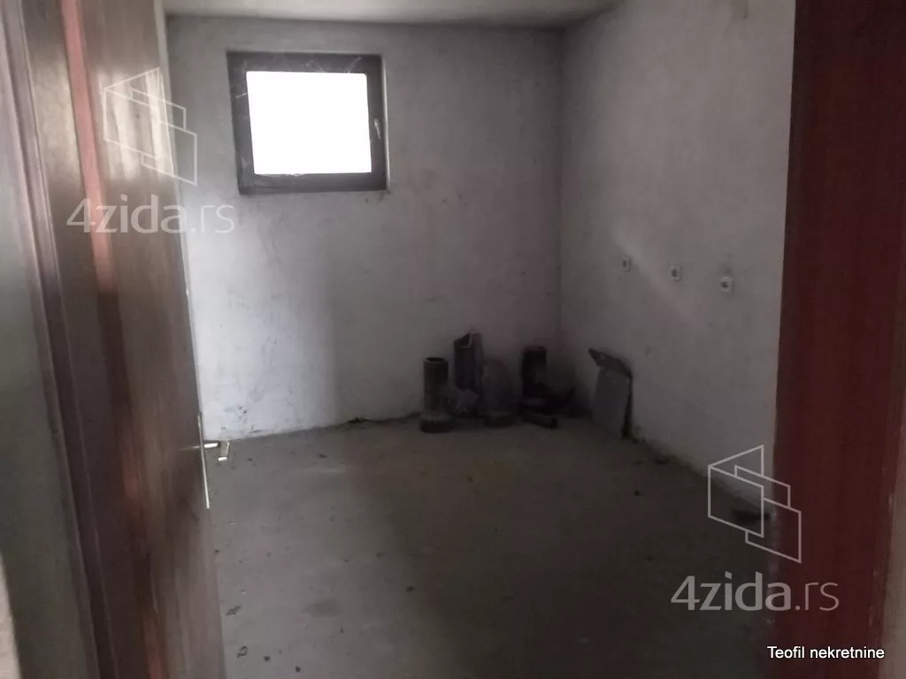 4-etažna kuća | 4zida