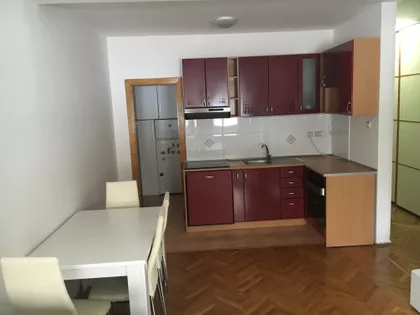 Dimitrija Avramovića 13 | 4zida.rs