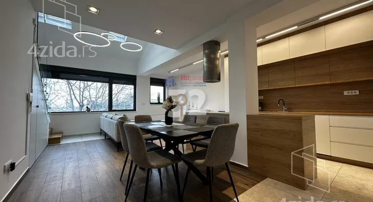 Petosoban stan | 4zida