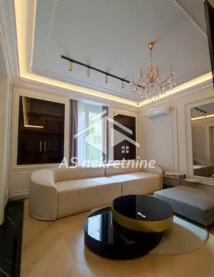 Krunski Venac | 4zida.rs